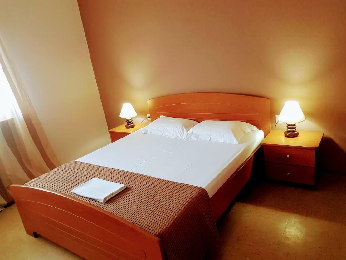 Haus Elena Aparthotel Kavála ภายนอก รูปภาพ